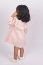 WD4376 فستان وردي بتطريز ودانتيل - Image 9