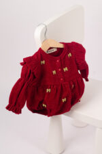 WD3873 رومبر مخملي أحمر بفيونكات ذهبية