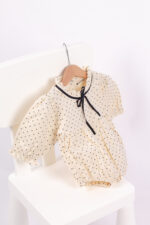 WD4515 رومبر نُقطي بربطة سوداء - Image 2