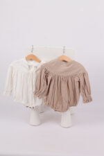 WD4333 رومبر قطن واسع بأكمام كشكش