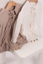 WD4333 رومبر قطن واسع بأكمام كشكش - Image 10