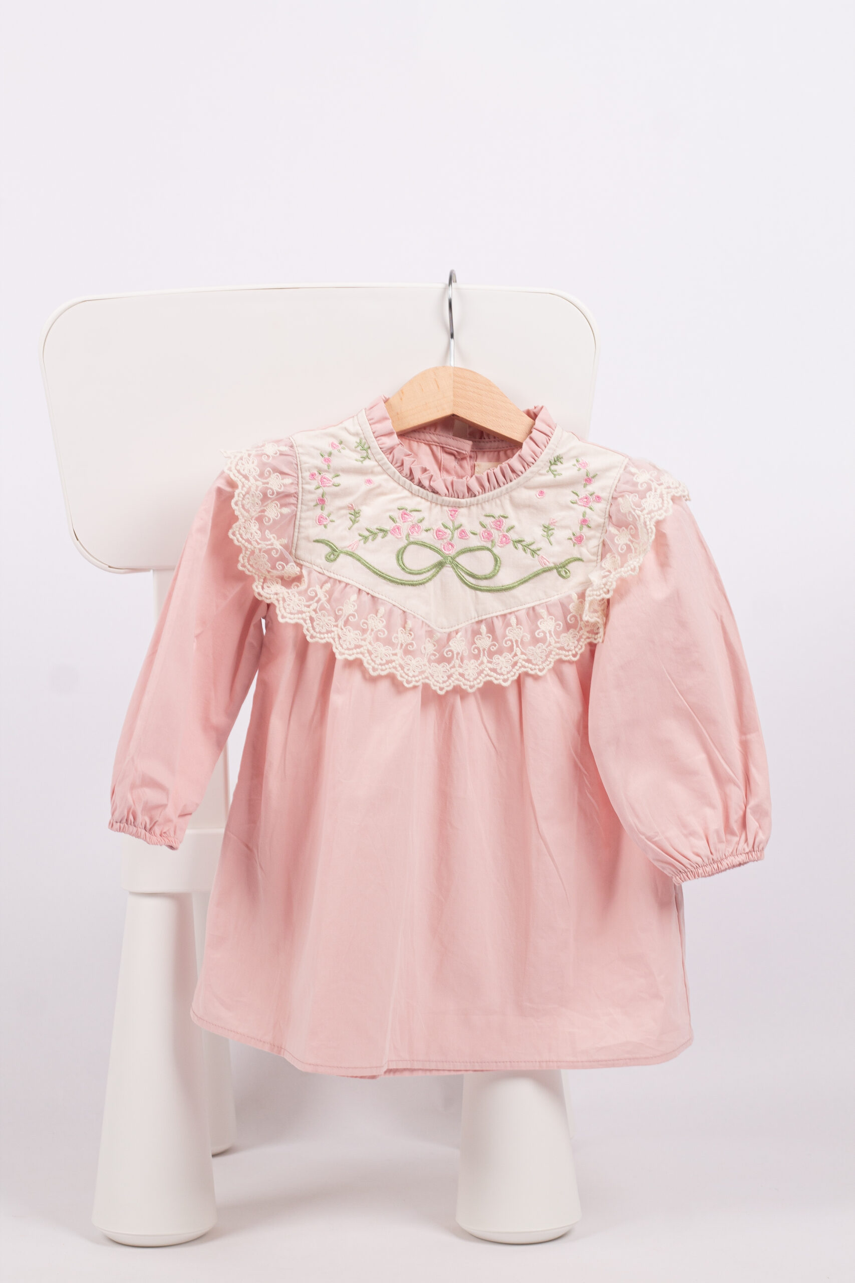 IMG_2805 WD4376 فستان وردي بتطريز ودانتيل - Image 1