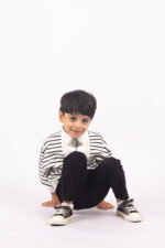 WD1788 سويتر مخطط بسحاب – Pearly Kids - Image 11