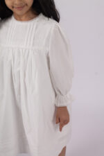 WD3987 فستان وقطعة بيبي كلاسيكية باللون الأبيض – Classic White Set - Image 6