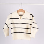 WD4099 بلوفر مخطط بياقة واسعة – أوف وايت × أسود