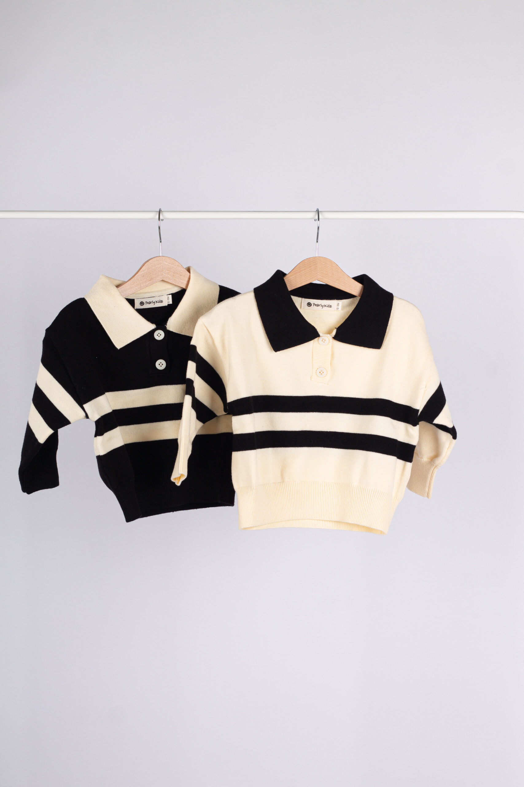 IMG_3385 WD1152 بلوزة مخططة بياقة كلاسيكية – Striped Classic Collar Knit - Image 1