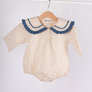 WD3810 رومبر أطفال بياقة كشكش فاخرة – بيج × أزرق