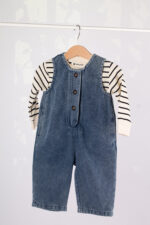 23157 طقم أولادي قطعتين – سالوبيت جينز بدون أكمام + قميص مخطط - Image 10