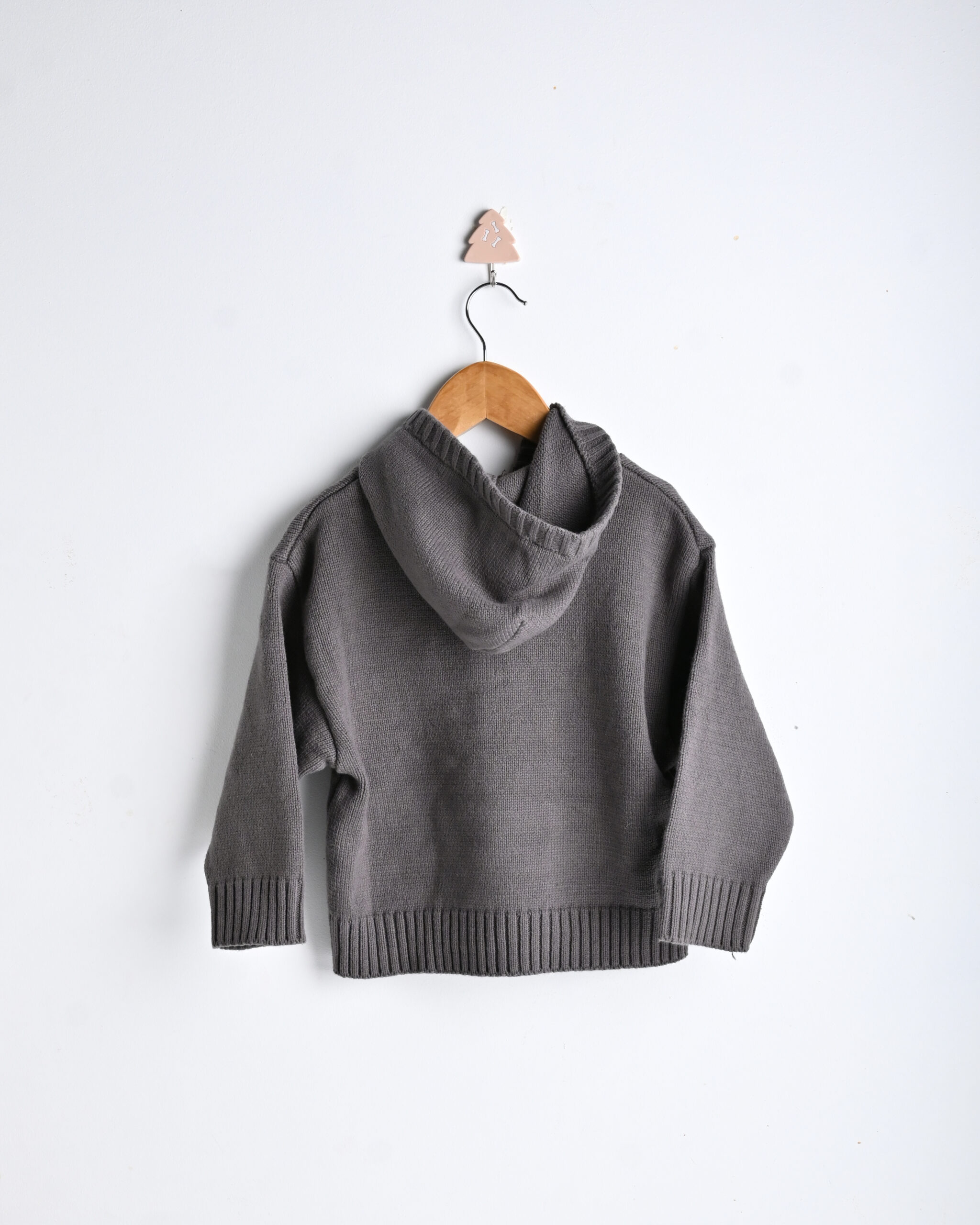 1. WD2531 هودي محاك بقبعة وجيب أمامي - Image 1