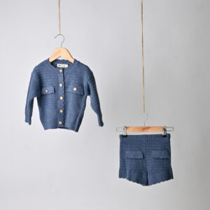 WD3572 طقم محاك كارديغان وتنورة بتفاصيل جيوب